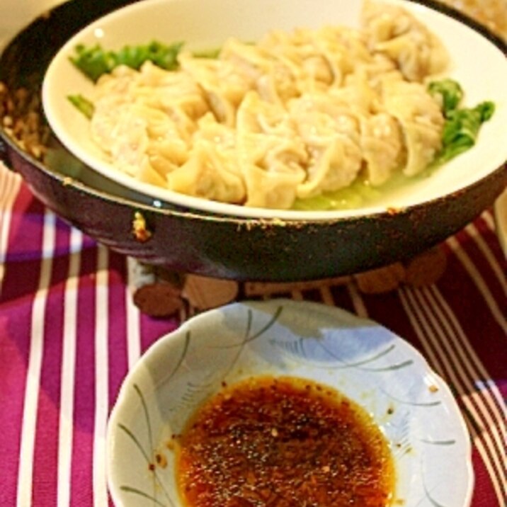食べるラー油で☆簡単&具だくさん餃子のたれ